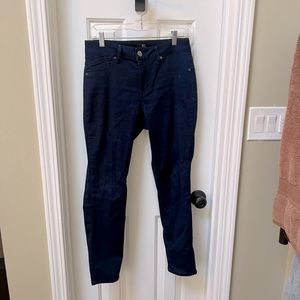EUC 1822 Denim Butter mid rise Skinny Jeans- So soft! (dark blue)-10